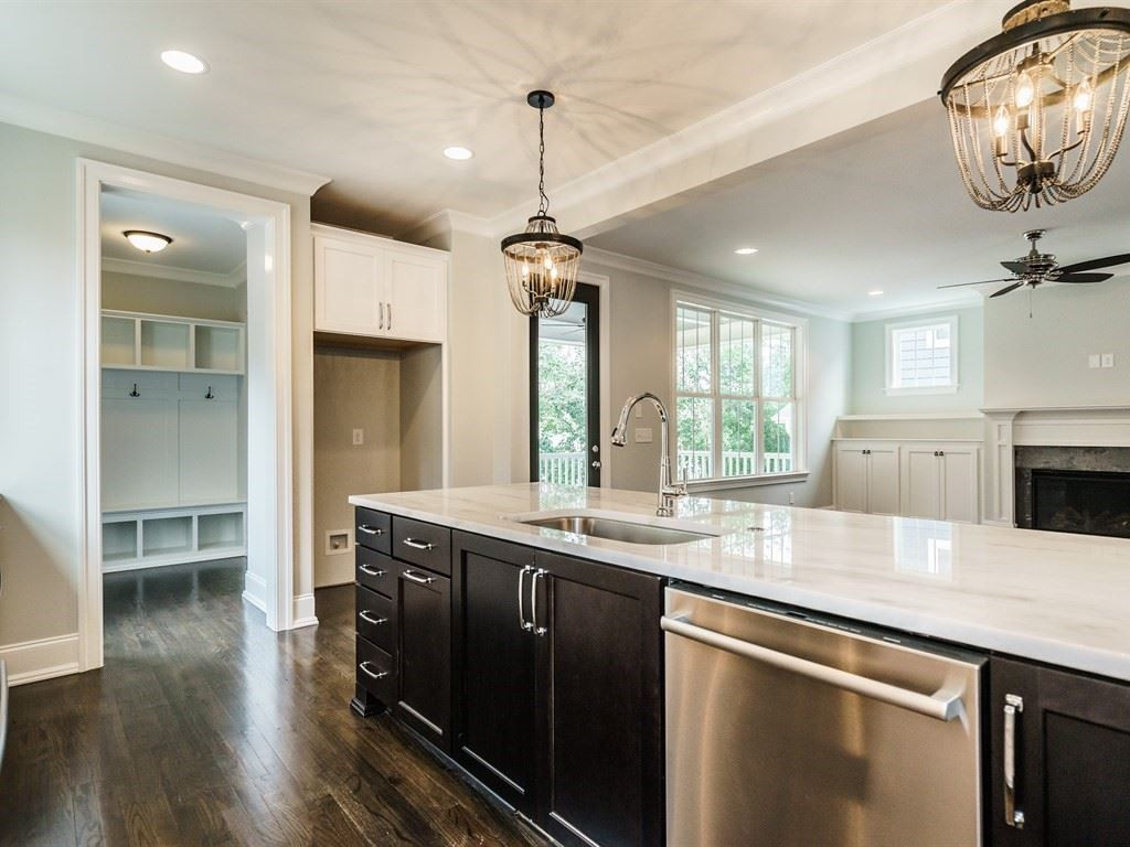 735 Mills Street Raleigh, NC 27608 - Photo 11 of 24 Photo 11