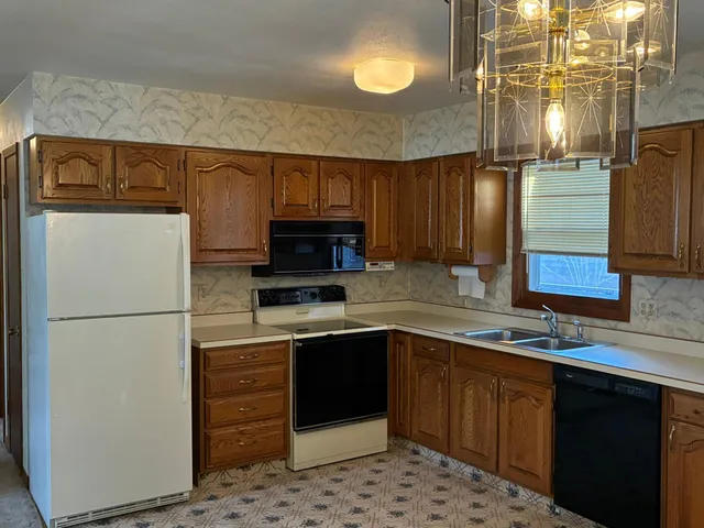 $229,900 | 1419 Westmore Avenue, Wahpeton, ND 58075