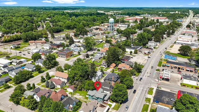 $298,000 | 107 Lincolnway, La Porte, IN 46350