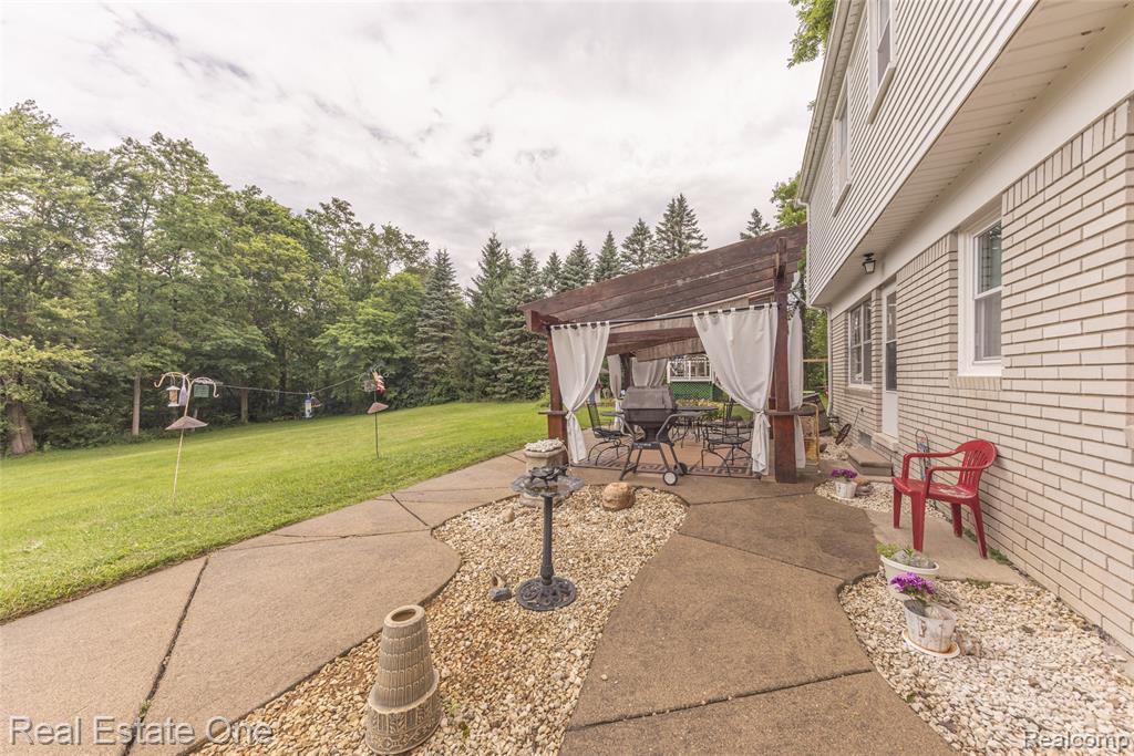27395 Martindale Road New Hudson, MI 48165 - Photo 51 of 88 Gallery Image 51