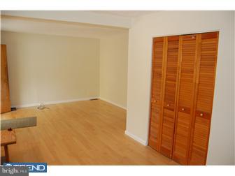2805 Good Intent Road Deptford, NJ 08096 - Photo 3 of 12 Living Room
