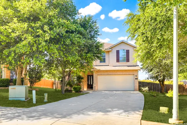 $325,000 | 105 American Flag, Schertz, TX 78108