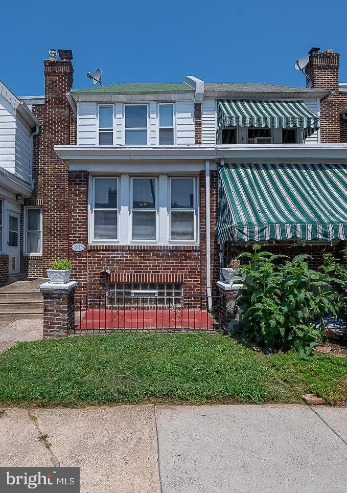 628 Gerhard Street Philadelphia, PA 19128 - Photo 2 of 30