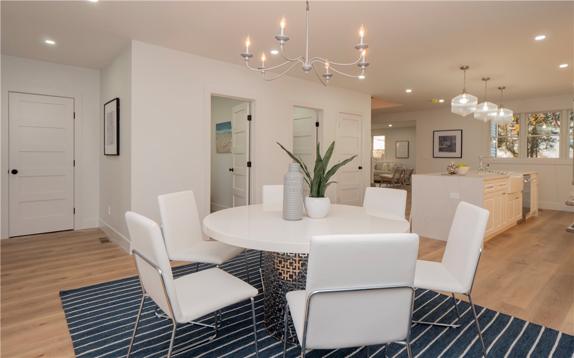 1096 East Main Road Middletown, RI 02842 - Photo 12 of 50