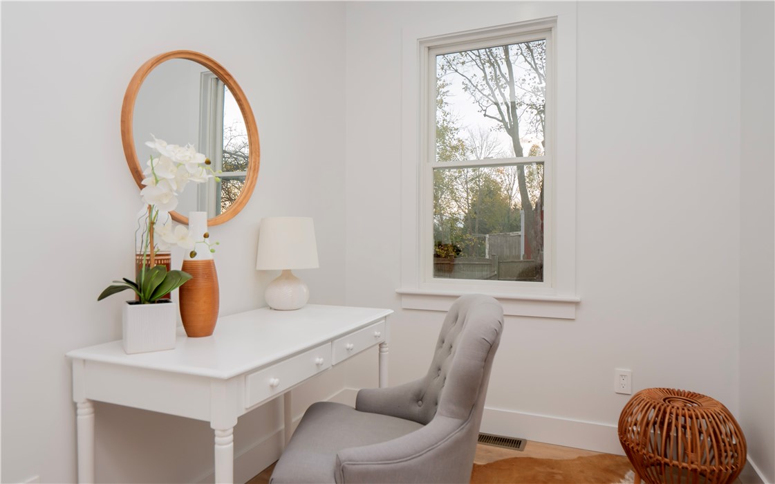 1096 East Main Road Middletown, RI 02842 - Photo 22 of 50