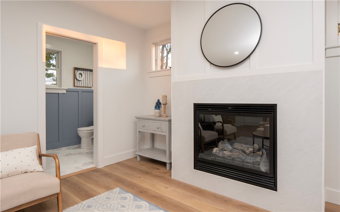 1096 East Main Road Middletown, RI 02842 - Photo 31 of 50