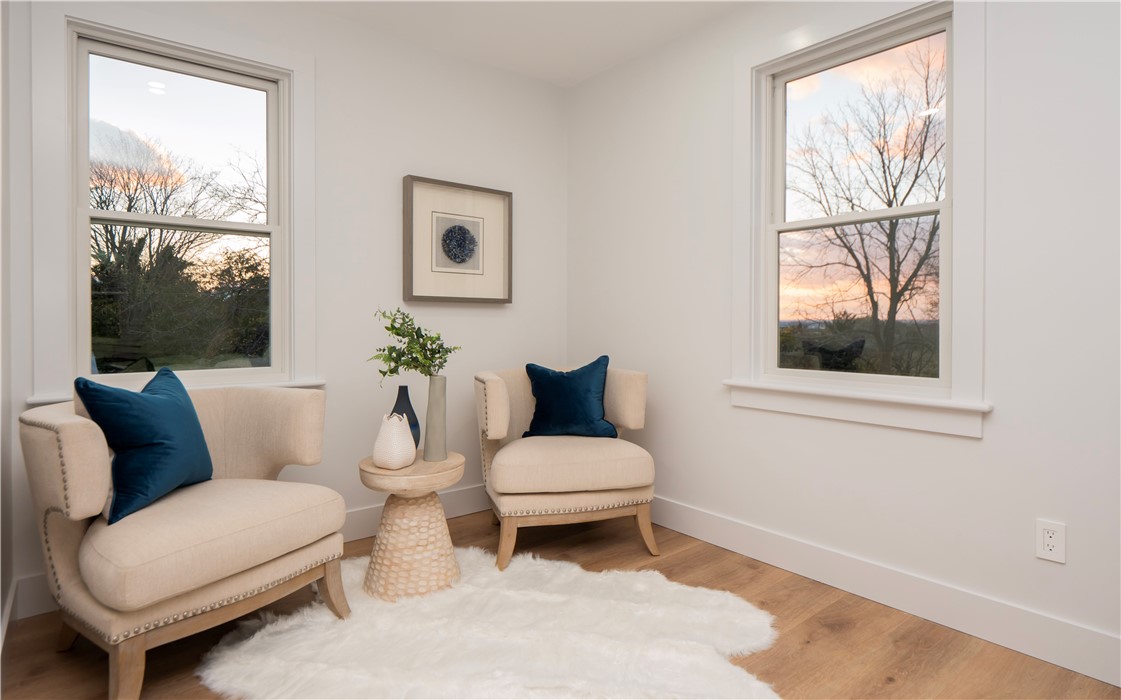 1096 East Main Road Middletown, RI 02842 - Photo 38 of 50