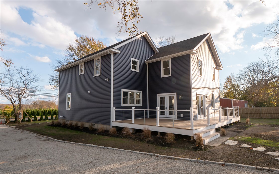 1096 East Main Road Middletown, RI 02842 - Photo 5 of 50