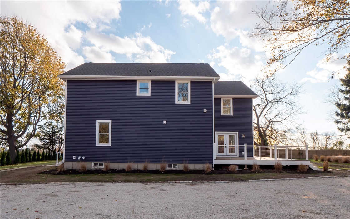 1096 East Main Road Middletown, RI 02842 - Photo 7 of 50