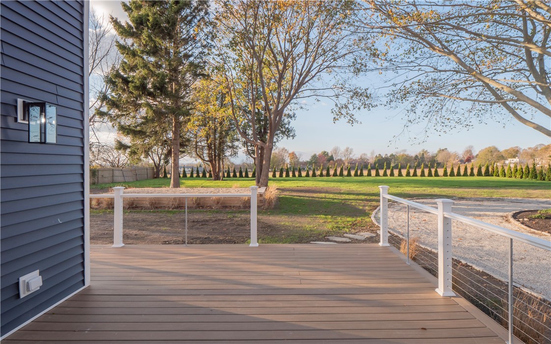 1096 East Main Road Middletown, RI 02842 - Photo 10 of 50