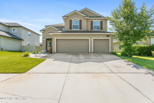 $2,450 | 3315 Ridgeview Drive, Green Cove Springs, FL 32043