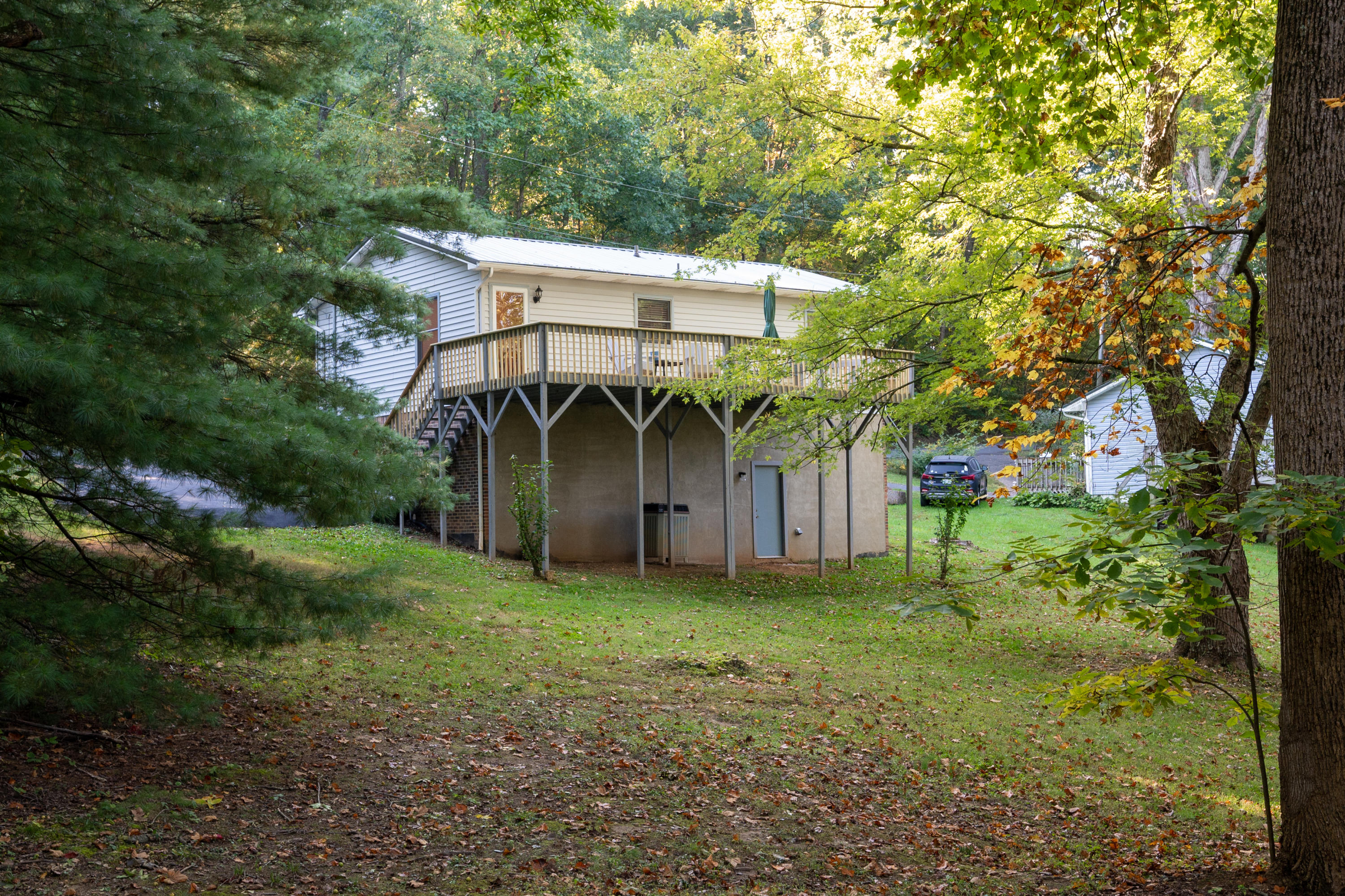 780 Meadow View Road Bristol, TN 37620 - Photo 6 of 35 Meadow View-11