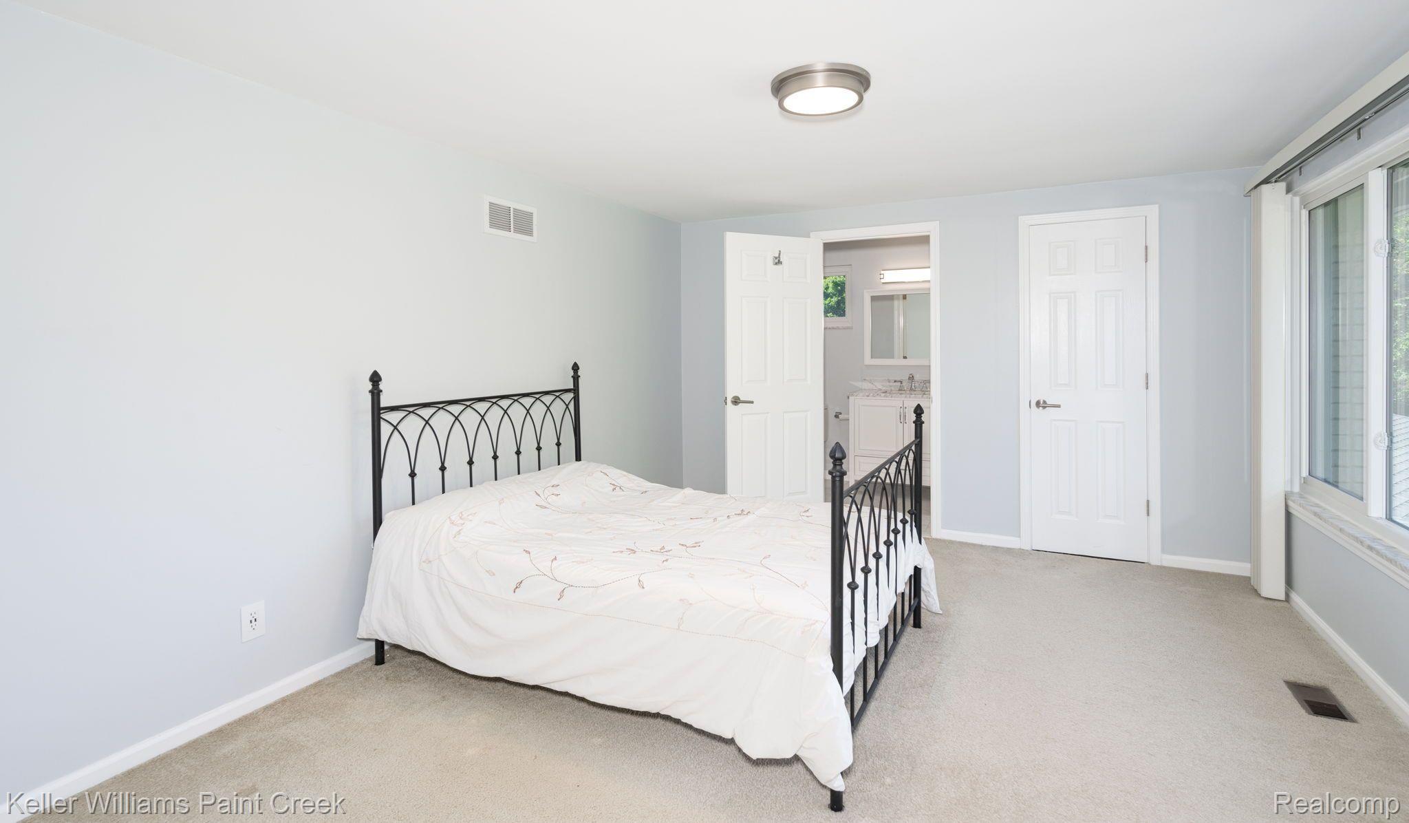 4079 Orion Road Rochester, MI 48306 - Photo 27 of 44 Gallery Image 27