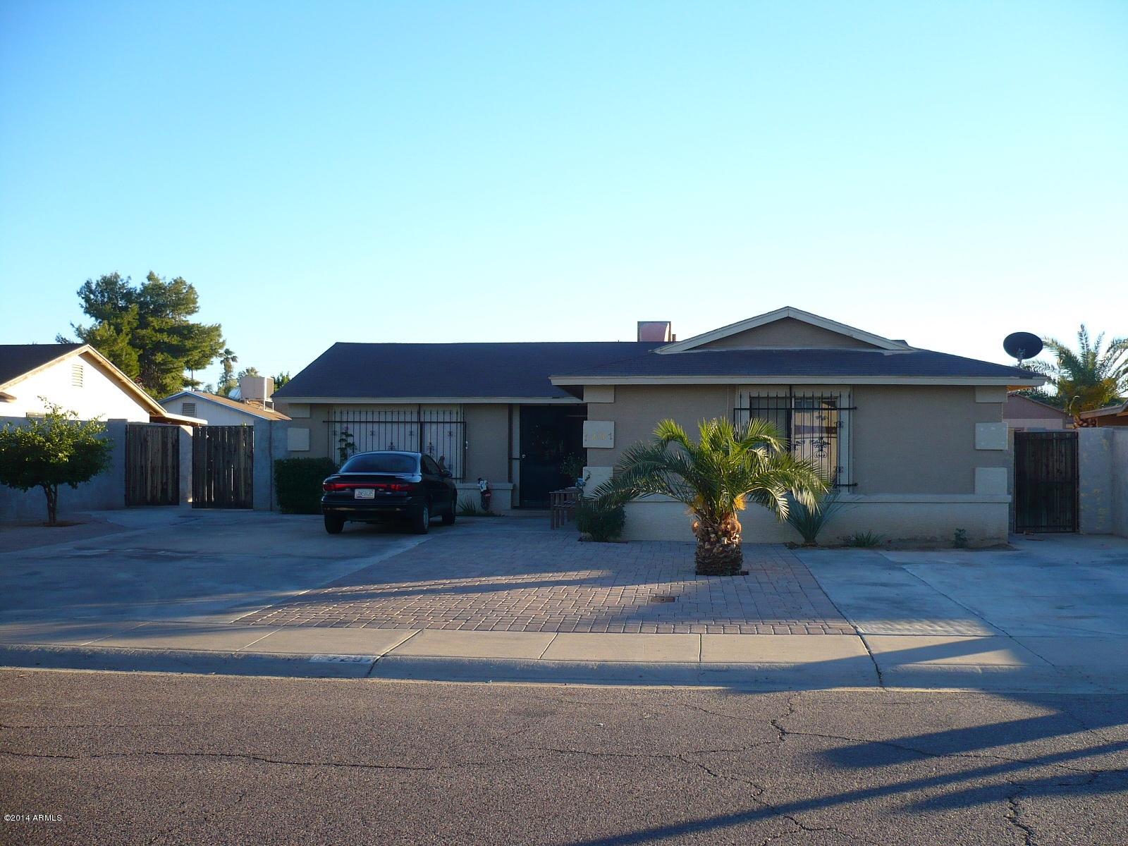 7207 West Merrell Street Phoenix, AZ 85033 - Photo 1 of 12 Perez 016