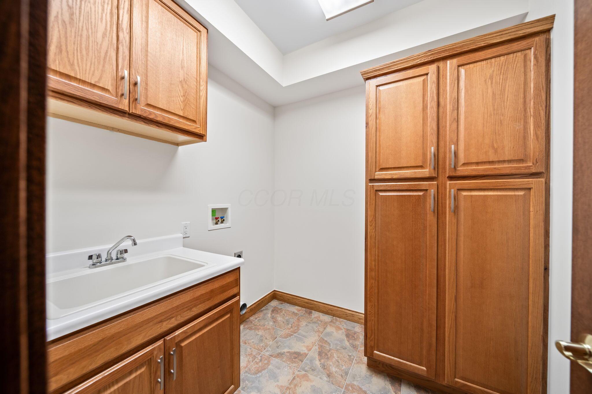 9426 Bennington Chapel Road Croton, OH 43013 - Photo 31 of 127 1st Floor Laundry