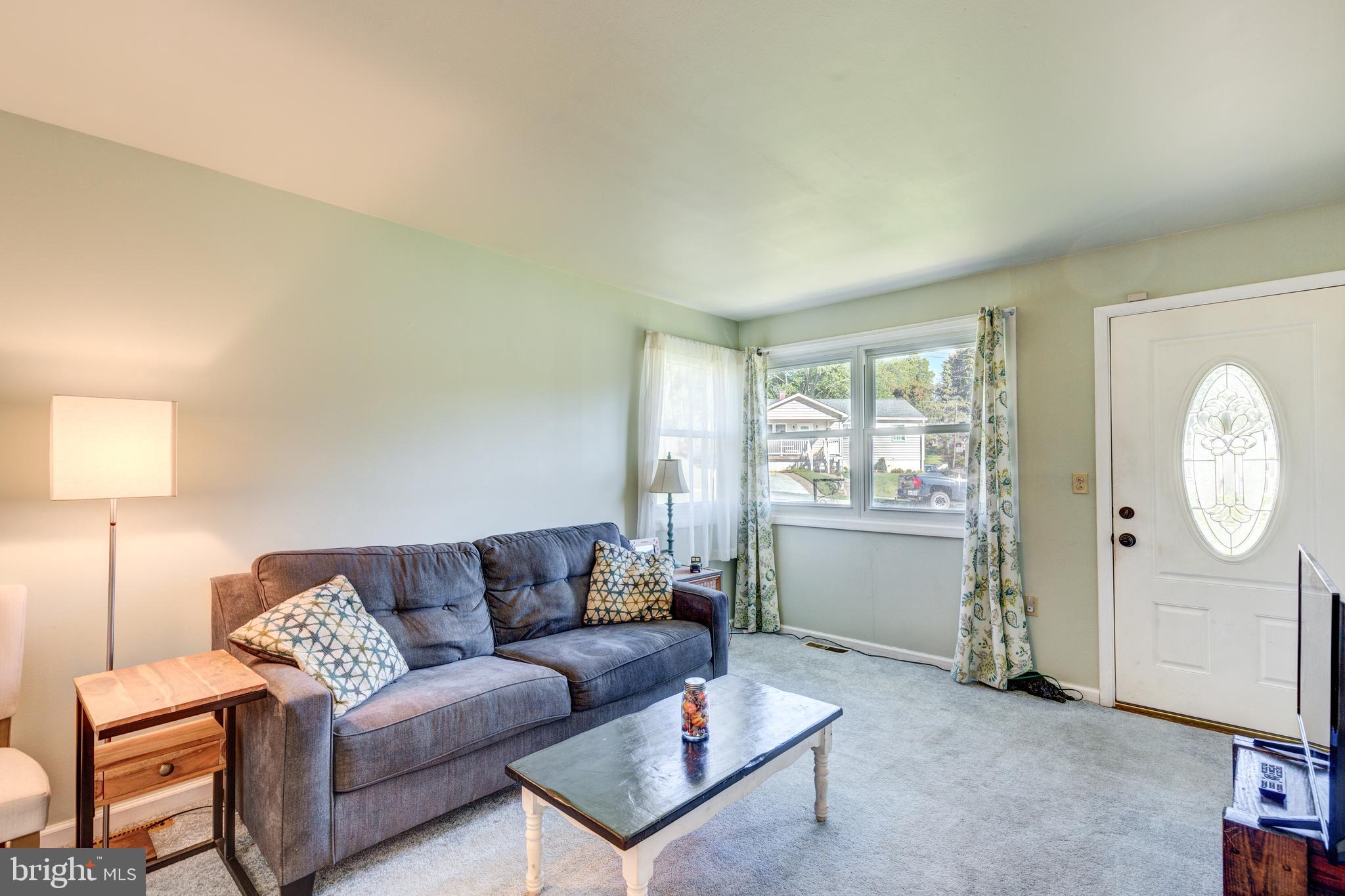 17 Wengate Road Owings Mills, MD 21117 - Photo 4 of 45 Gallery Image 4