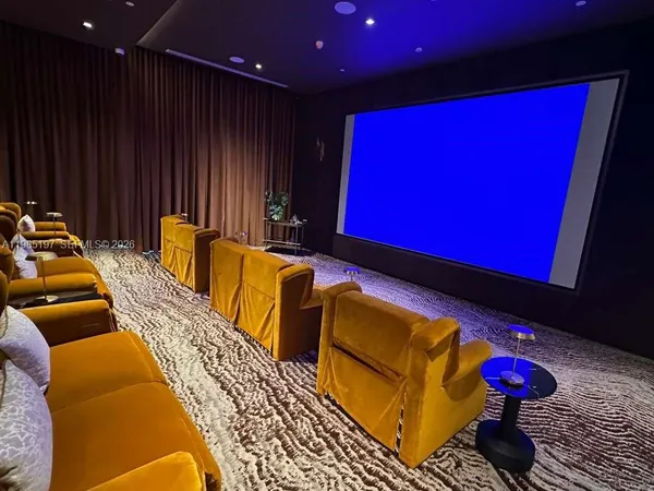 $5,000 | 77 Southeast 5th Street, Unit 1513, Miami, FL 33131