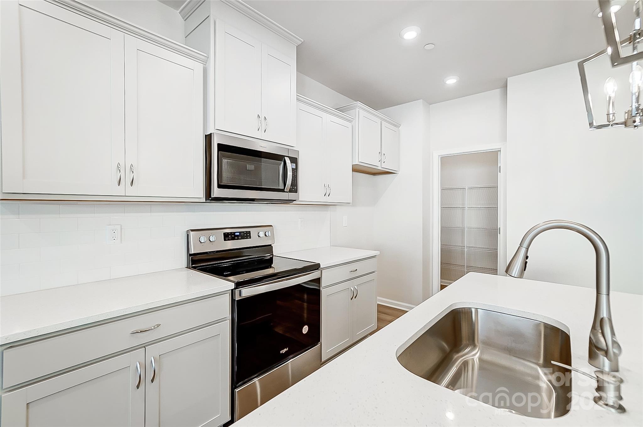 2340 Hedgecliff Road, Unit 156 Kannapolis, NC 28083 - Photo 7 of 29 Gallery Image 7