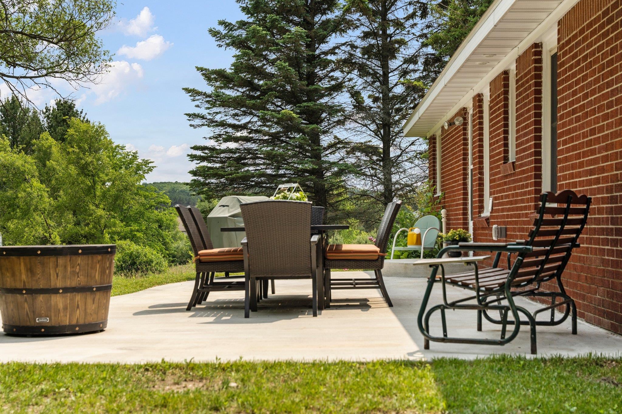 6196 Cook Road Williamsburg, MI 49690 - Photo 4 of 51 Gallery Image 4