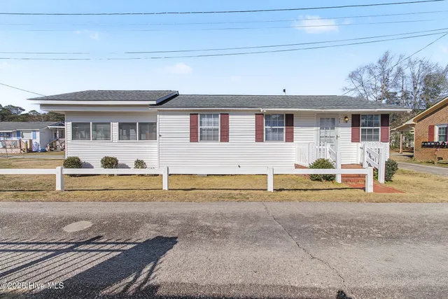 $199,900 | 75 Clarkland Village Street, Elizabethtown, NC 28337