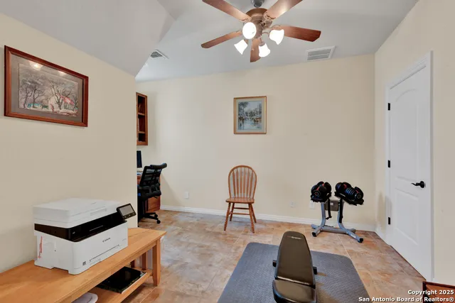 $615,000 | 853 County Road 2801 East, Mico, TX 78056