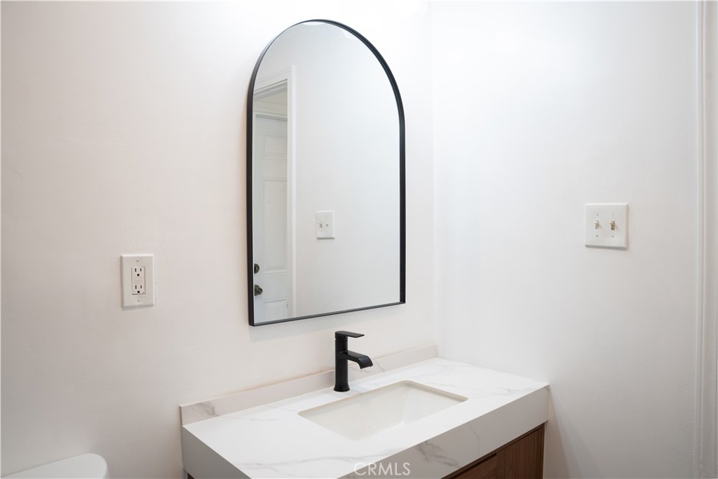 41 Scottsdale South Carson, CA 90745 - Photo 8 of 16