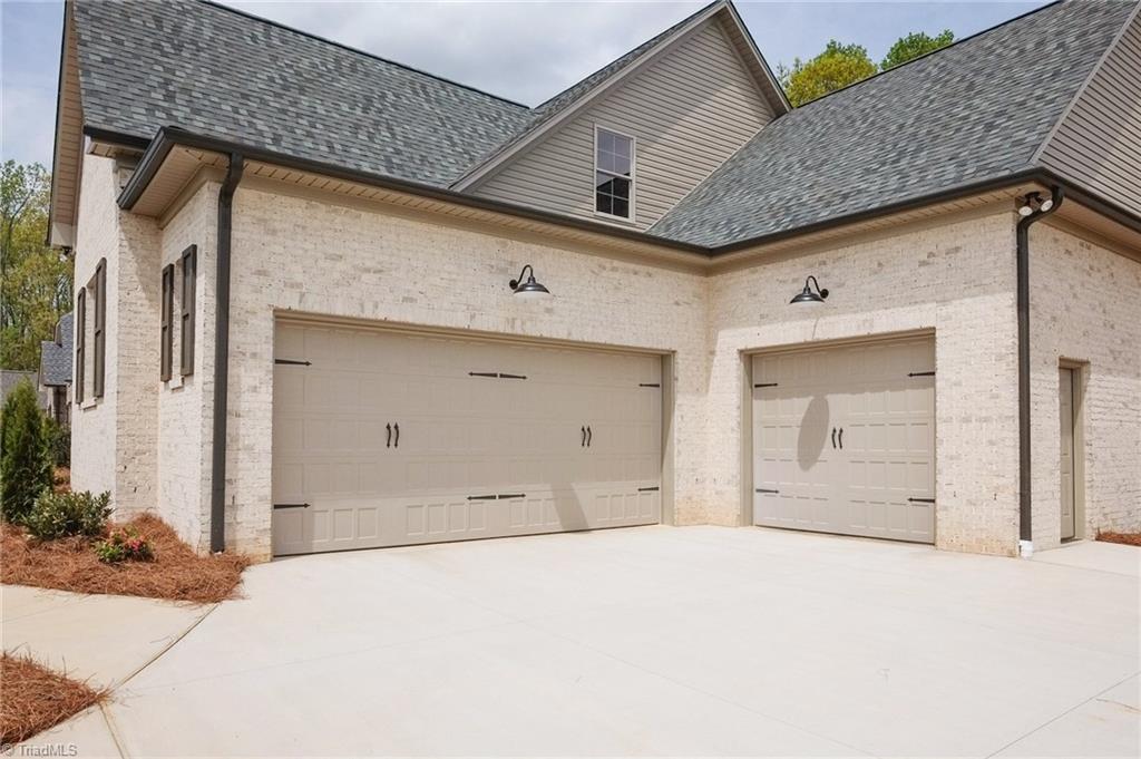 8506 Parkchester Place Oak Ridge, NC 27310 - Photo 2 of 15 Gallery Image 2