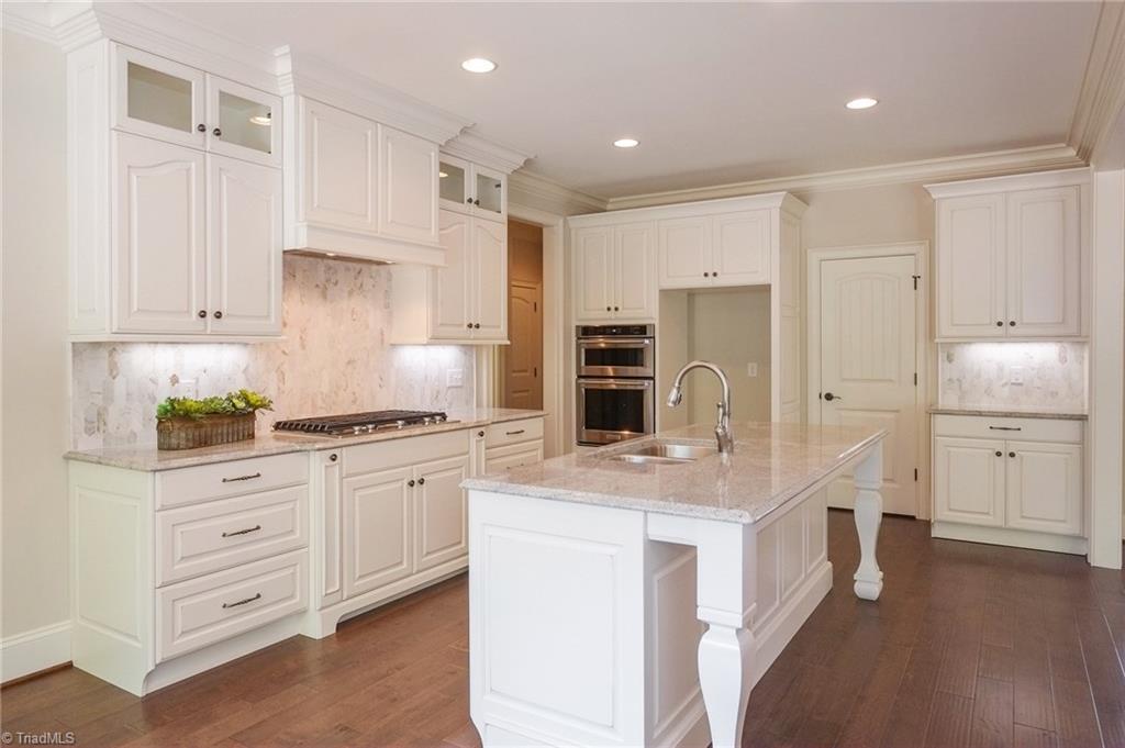 8506 Parkchester Place Oak Ridge, NC 27310 - Photo 5 of 15 Gallery Image 5