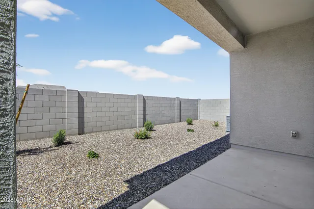 a view of outdoor space