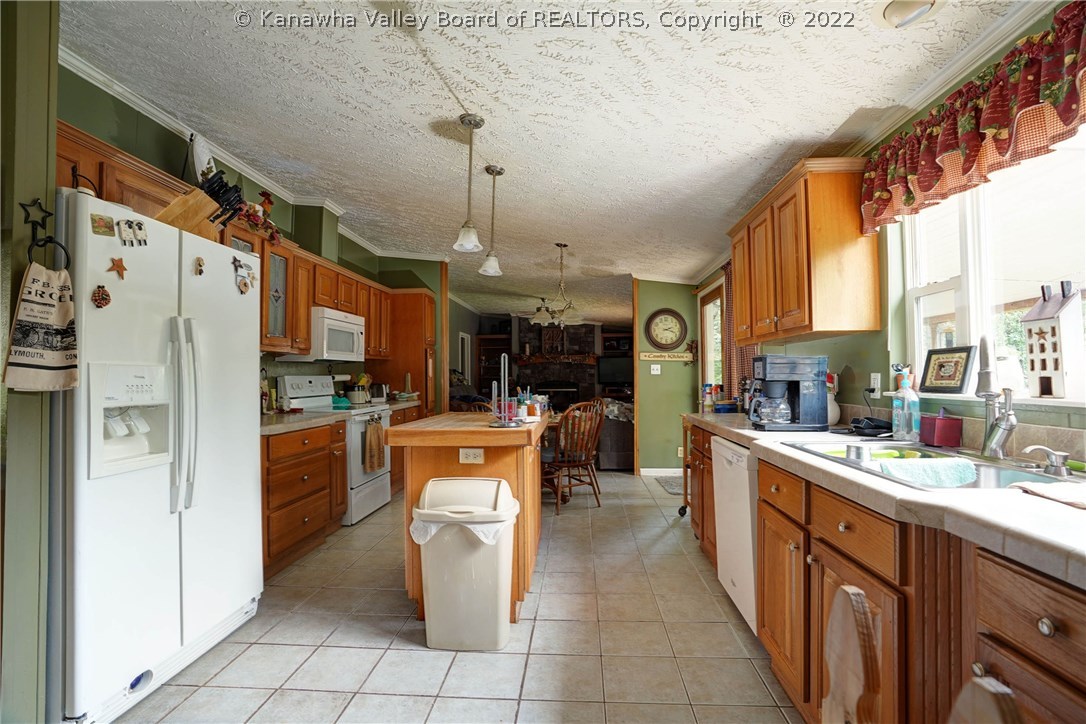 20353 Derricks Creek Road Charleston, WV 25320 - Photo 14 of 41 Gallery Image 14