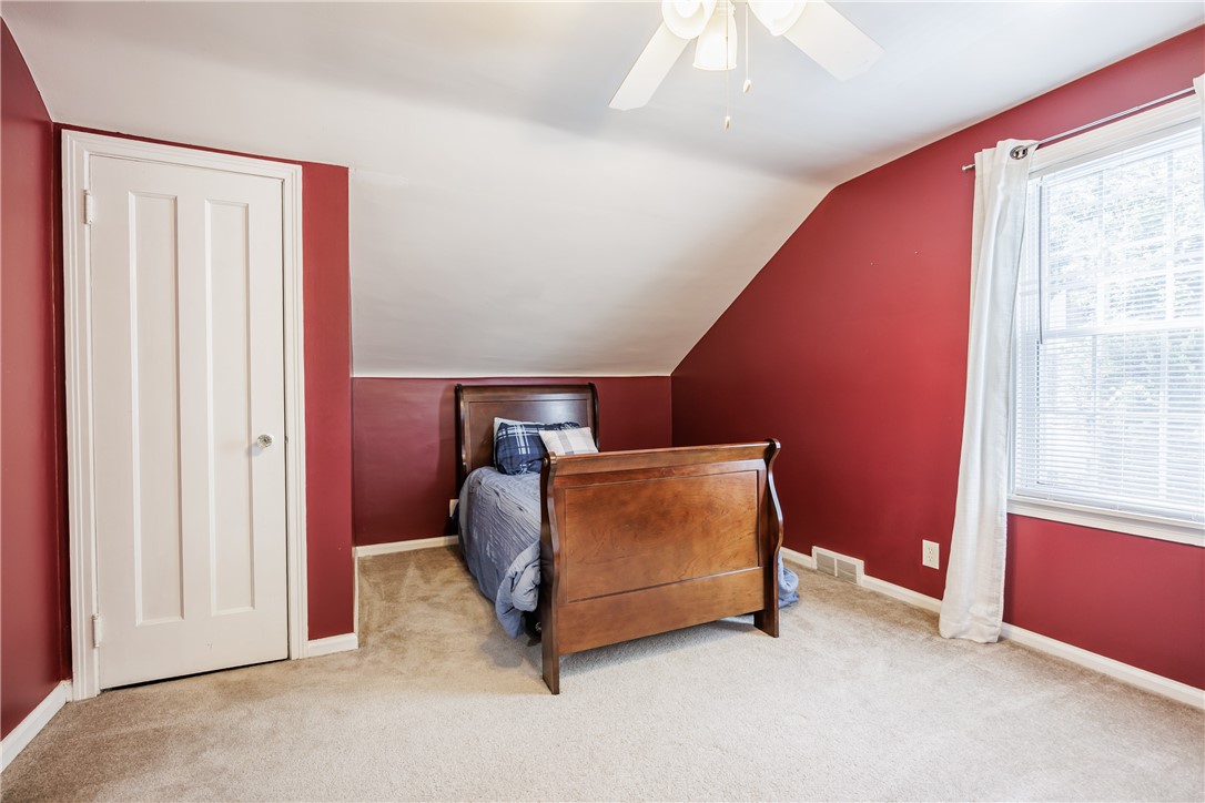 105 Oneta Road Irondequoit, NY 14617 - Photo 23 of 36