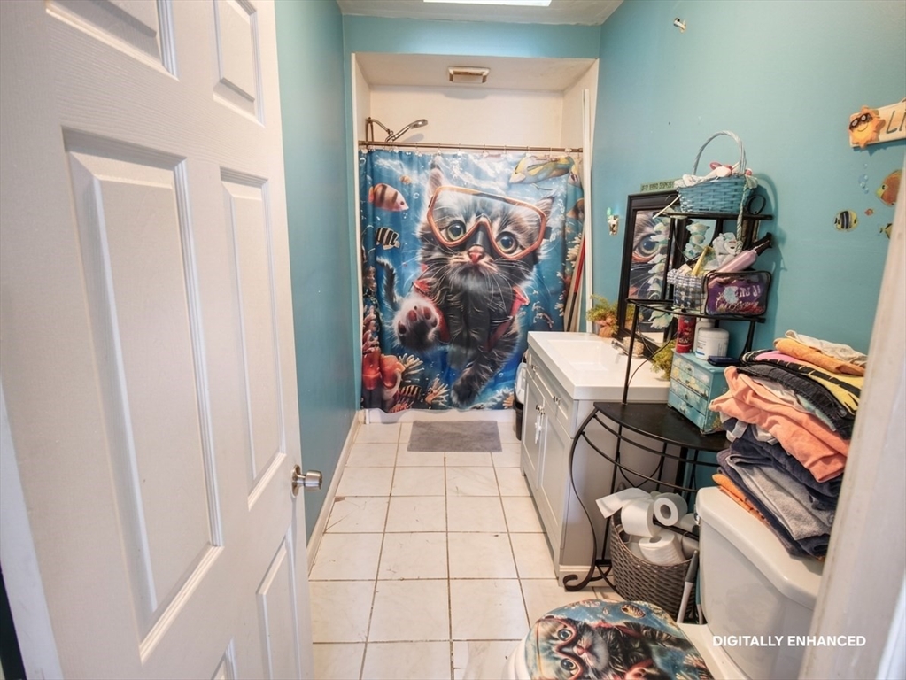 85 Harlem Street Worcester, MA 01610 - Photo 8 of 33