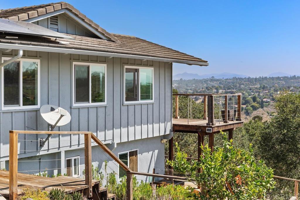 435 Rancho Camino Fallbrook, CA 92028 - Photo 7 of 48