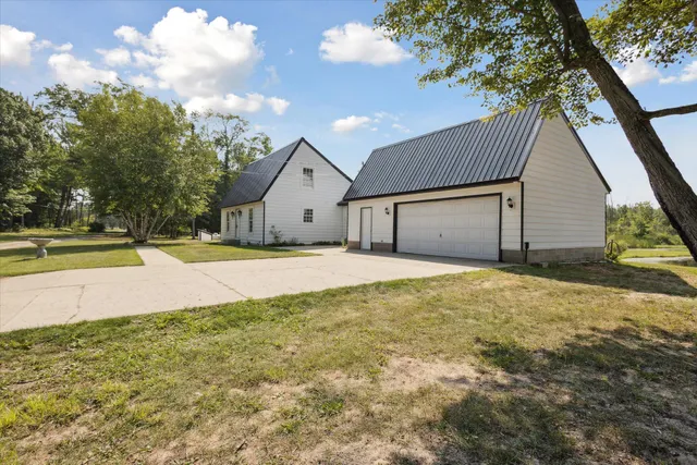 $429,900 | 3441 Townline Road, Houghton Lake, MI 48629