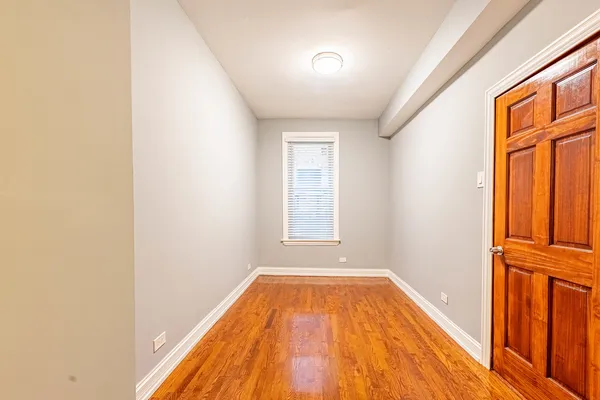 $2,500 | 2242 North Western Avenue, Unit 1R, Chicago, IL 60647