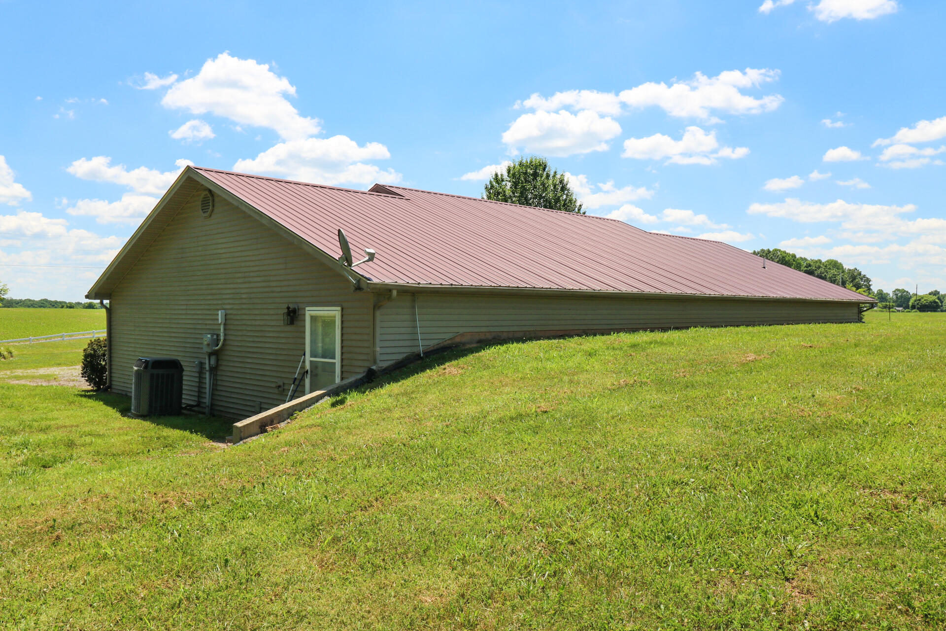 1807 Sanders Ridge Road Columbia, KY 42728 - Photo 9 of 56 IMG_0013
