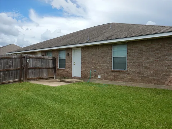 $1,800 | 3522 Paloma Ridge Drive, College Station, TX 77845
