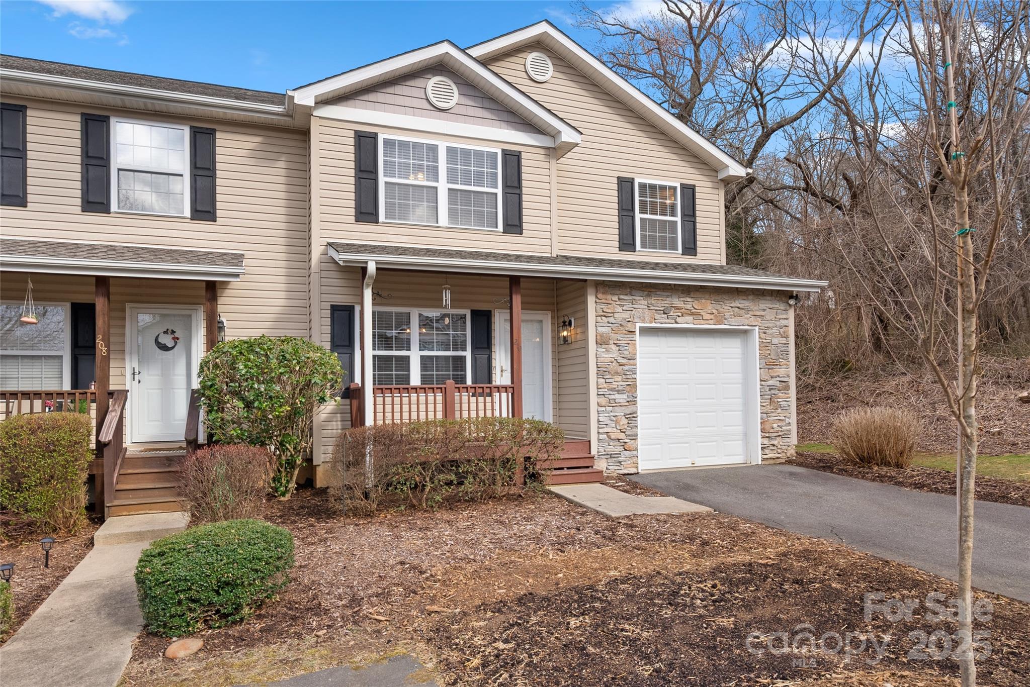 210 Pembrook Road Swannanoa, NC 28778 - Photo 3 of 28 Gallery Image 3