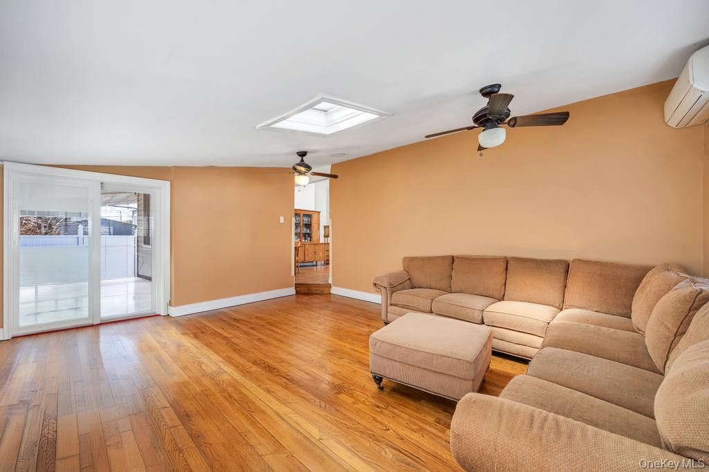 96 Rosedale Road Valley Stream, NY 11581 - Photo 21 of 43