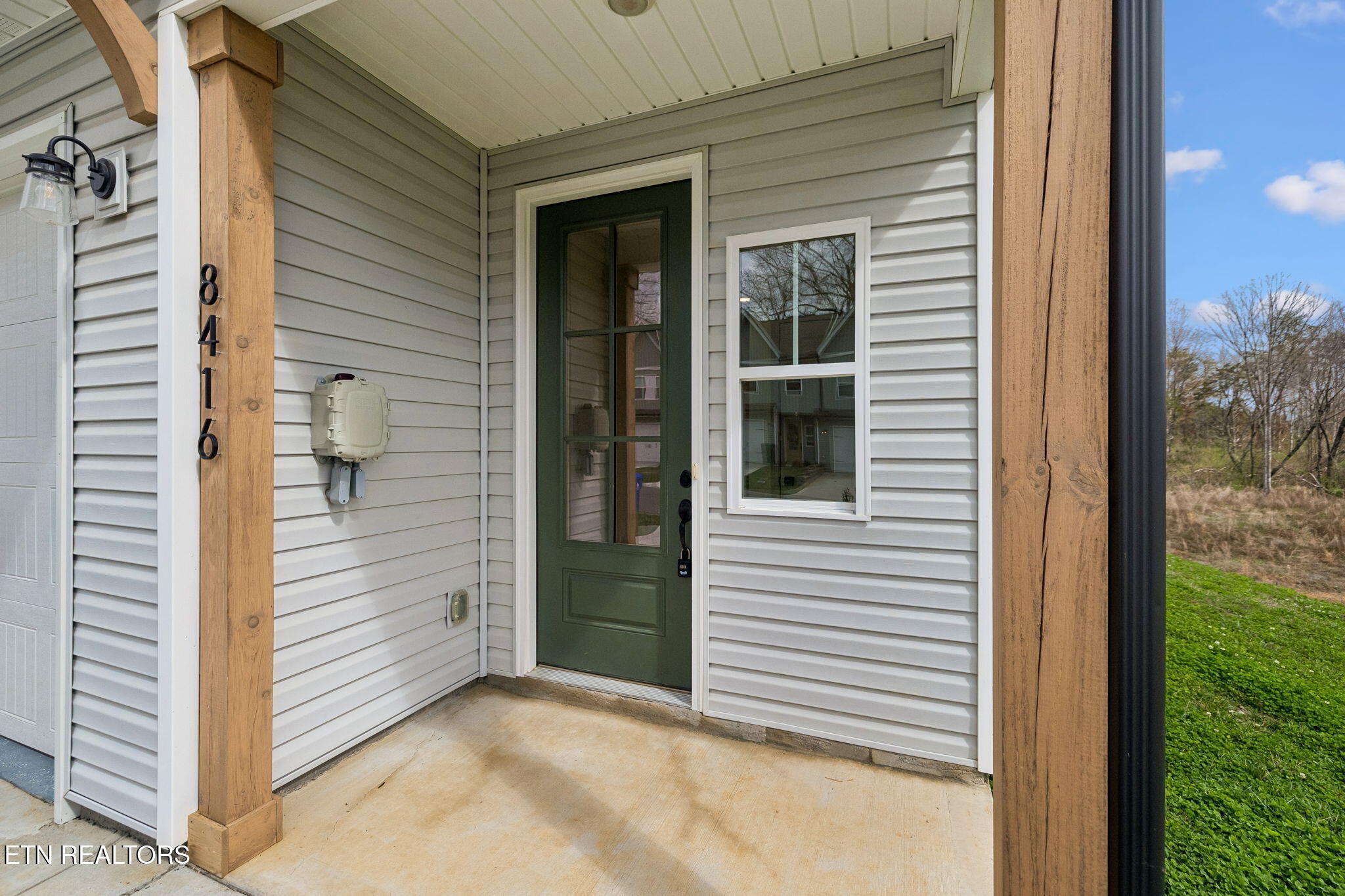 8416 Whisper Lane Powell, TN 37849 - Photo 2 of 39 4-8416 Whisper Ln - 004