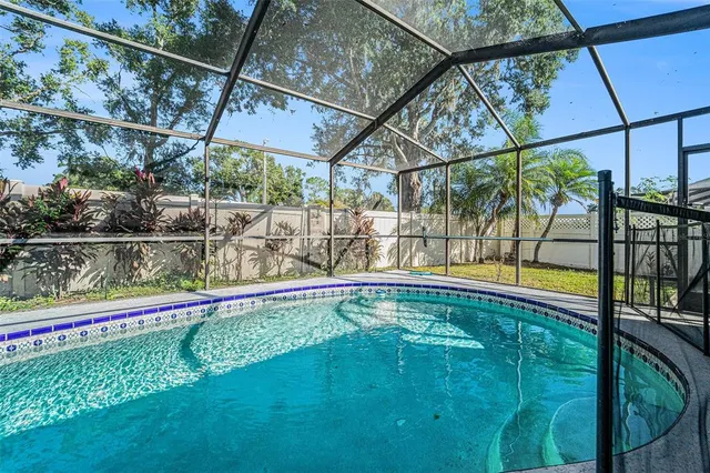 $435,000 | 2210 Lake Bay Way, Brandon, FL 33511