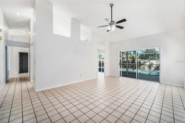 $435,000 | 2210 Lake Bay Way, Brandon, FL 33511