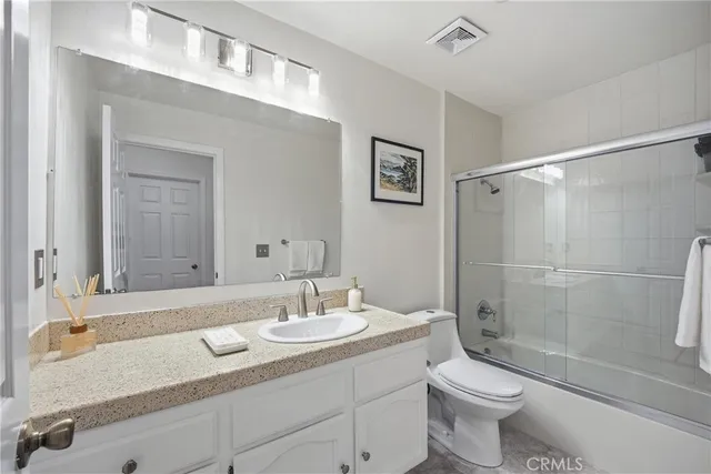 $570,000 | 11600 Warner Avenue, Unit 640, Fountain Valley, CA 92708