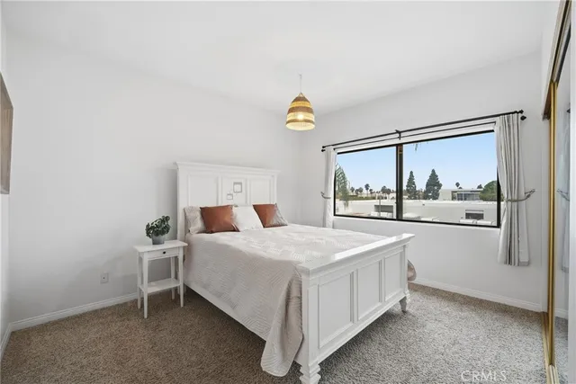 $570,000 | 11600 Warner Avenue, Unit 640, Fountain Valley, CA 92708