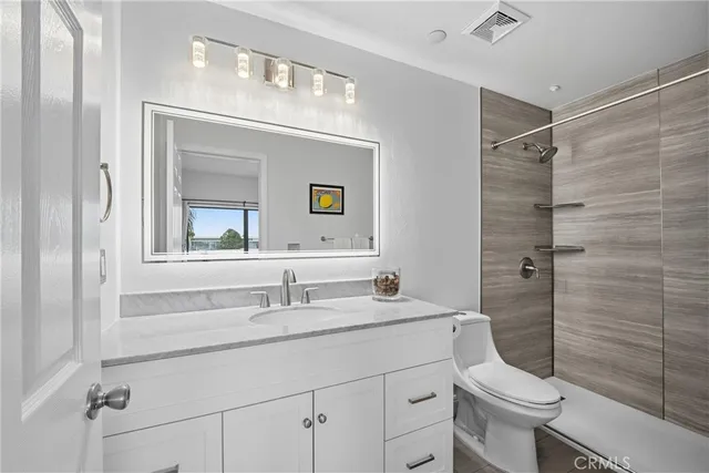 $570,000 | 11600 Warner Avenue, Unit 640, Fountain Valley, CA 92708