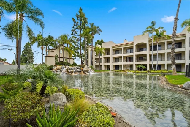 $570,000 | 11600 Warner Avenue, Unit 640, Fountain Valley, CA 92708
