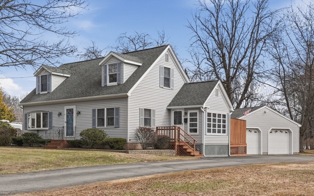 11 Mudnock Road Salisbury, MA 01952 - Photo 1 of 37