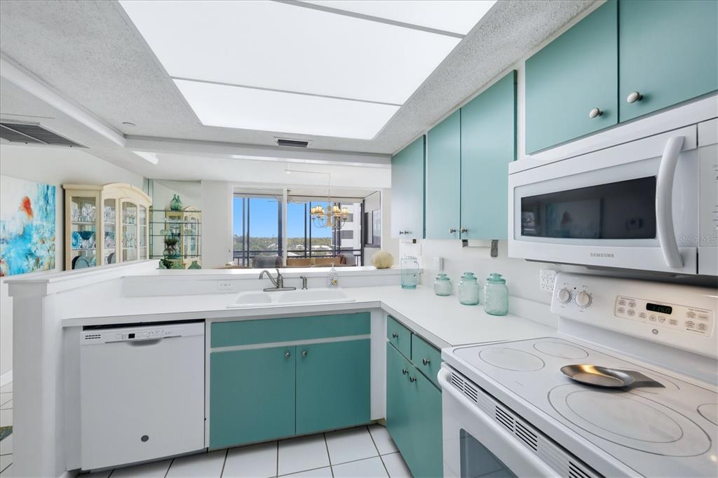 629 Alhambra Road, Unit 702 Venice, FL 34285 - Photo 13 of 51
