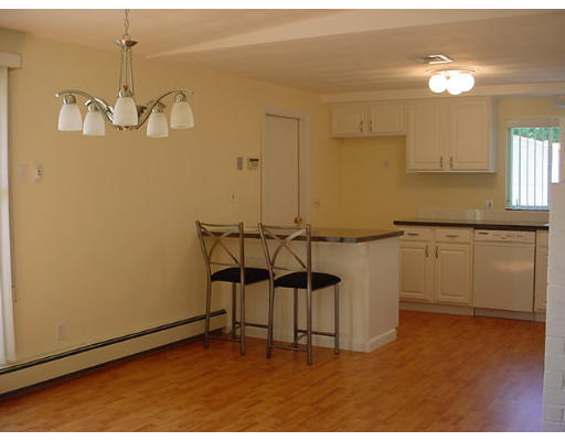 16 Raleigh Road Framingham, MA 01701 - Photo 3 of 7