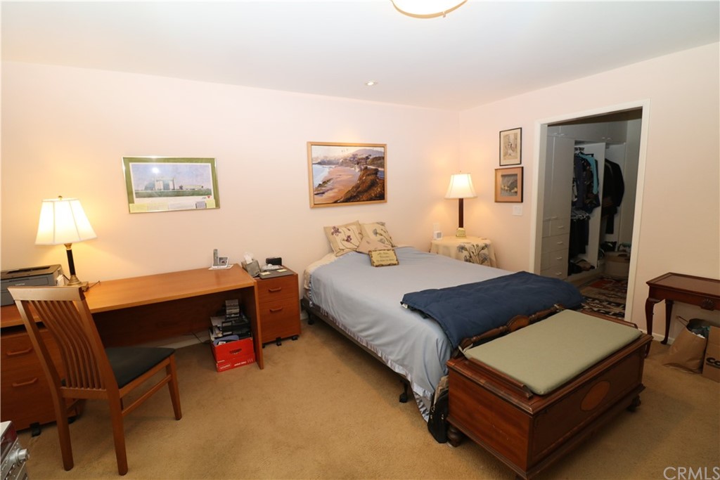 520 Cliff Drive Laguna Beach, CA 92651 - Photo 12 of 19